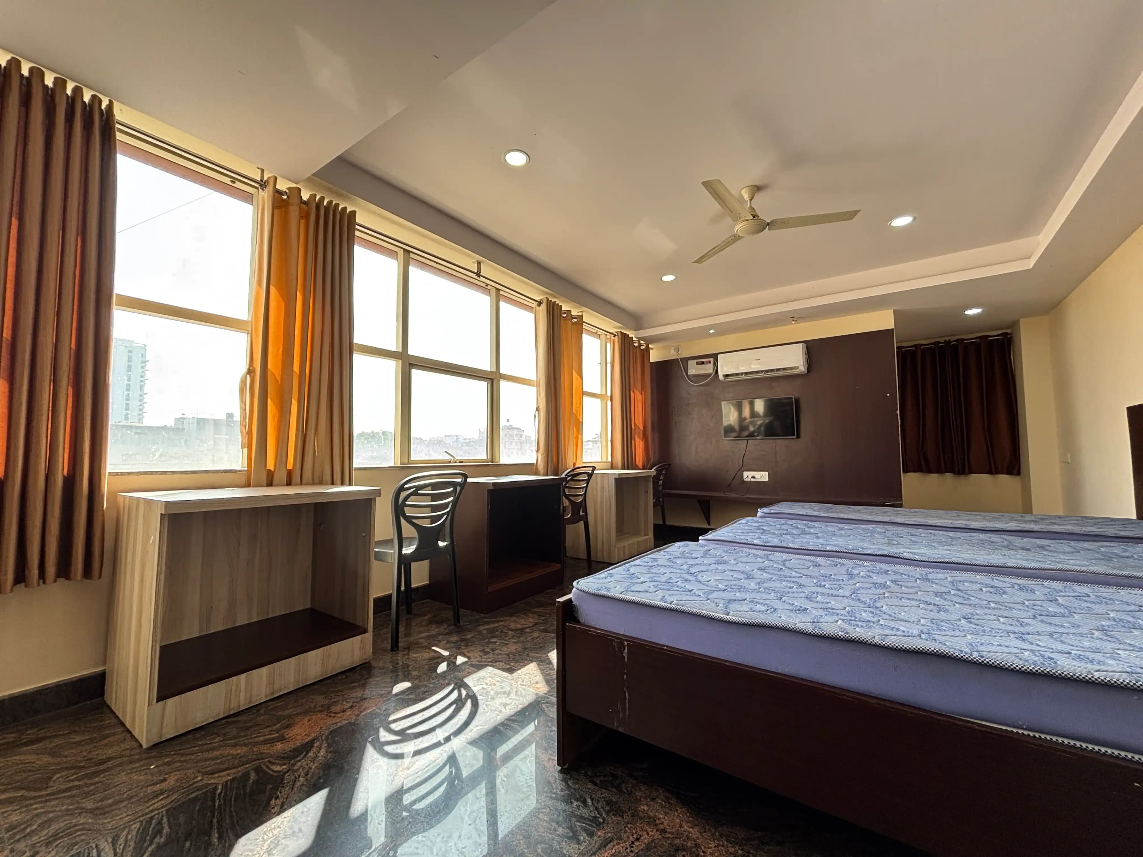 Shyam Stay Raj Inn, room photograph 11, uploaded by the owner