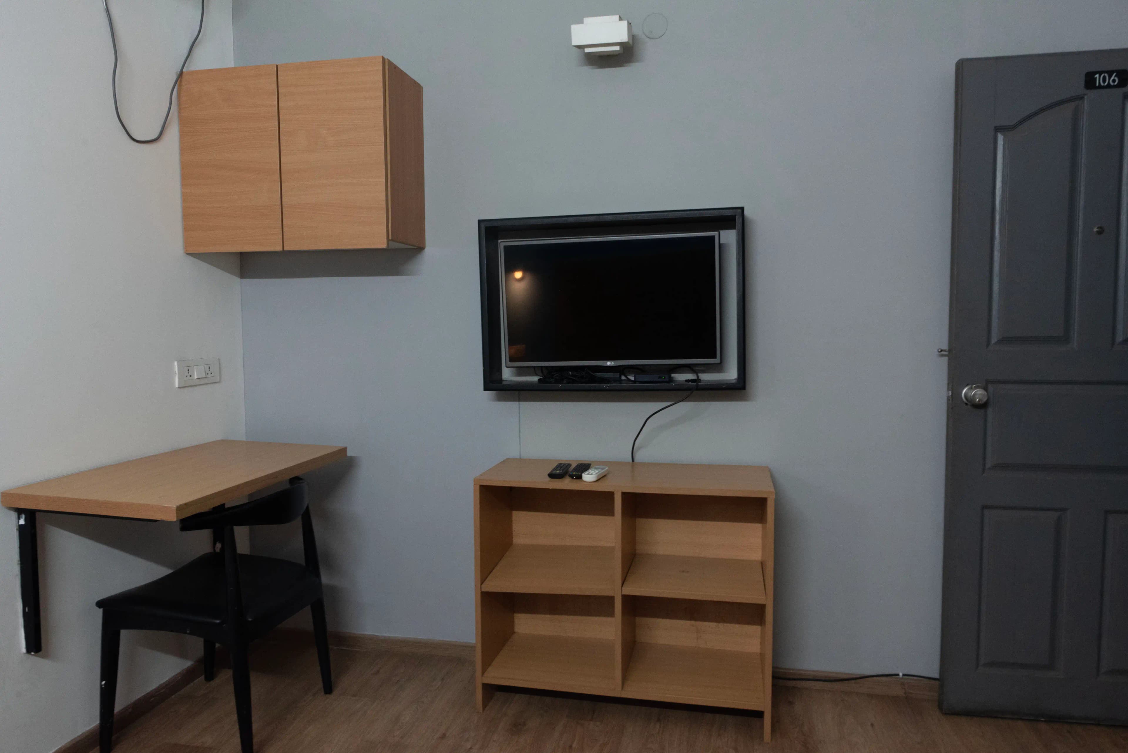 Shyam Stay Vaibhav Residency, room photograph 6, uploaded by the owner