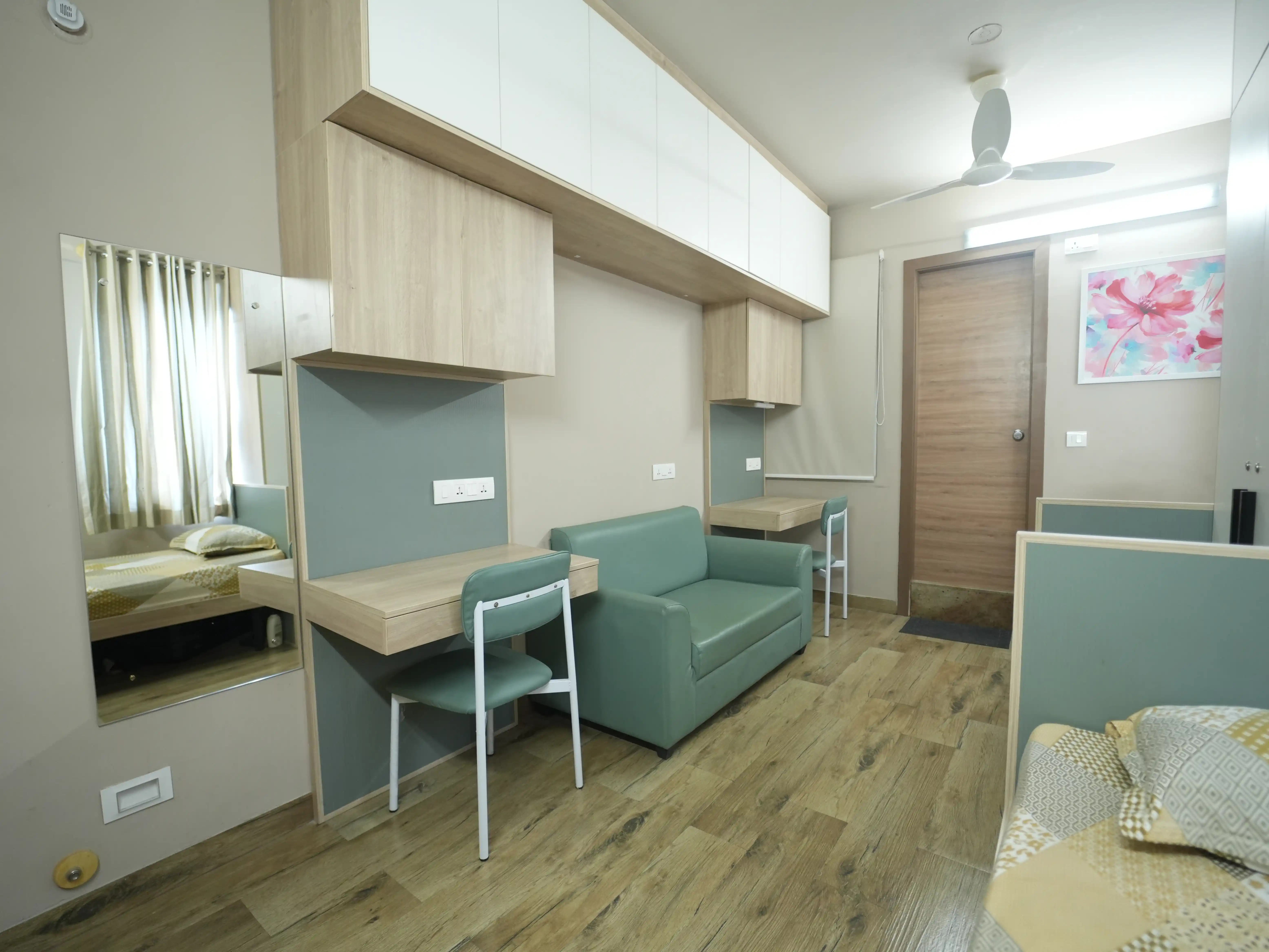 Livesta Premium Hostel For Girls, room photograph 3, uploaded by the owner