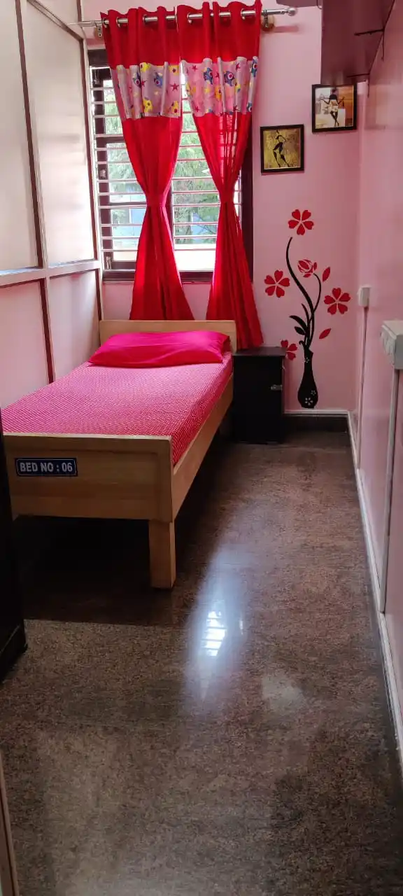 Sri Sai Guest House - Branch - NGEF, room photograph 4, uploaded by the owner