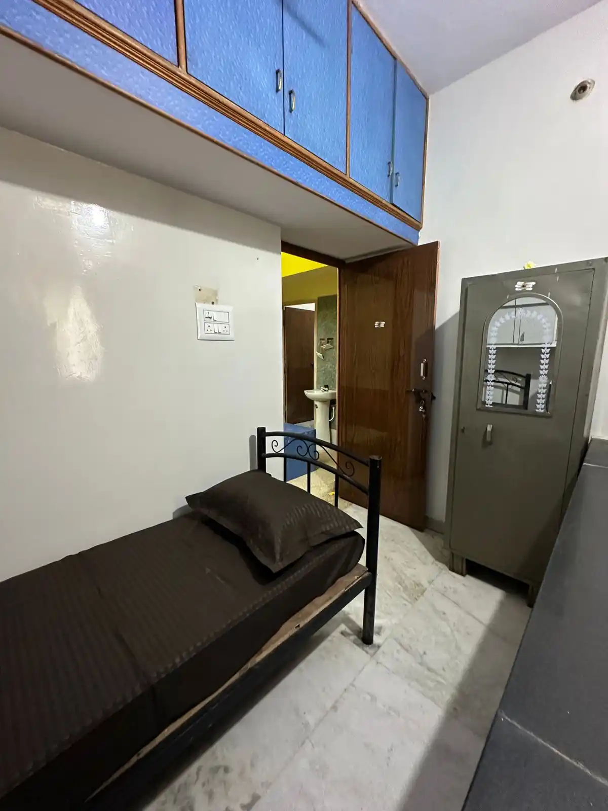 Spring Fields PG For Men Vijayanagar, a room photograph uploaded by the owner